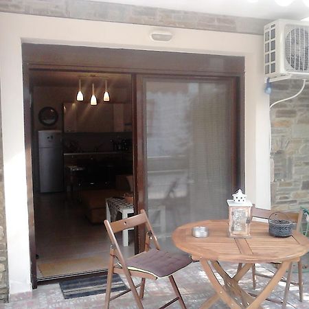 Luxury Apartment By The Beach Néa Péramos Εξωτερικό φωτογραφία